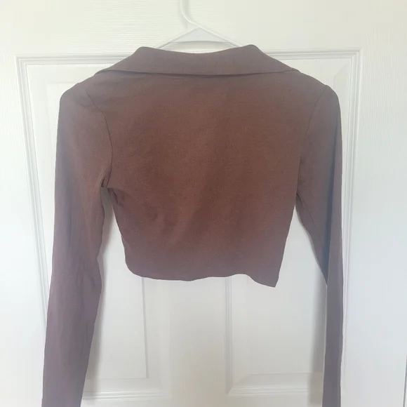 Top - Picture 2 of 2